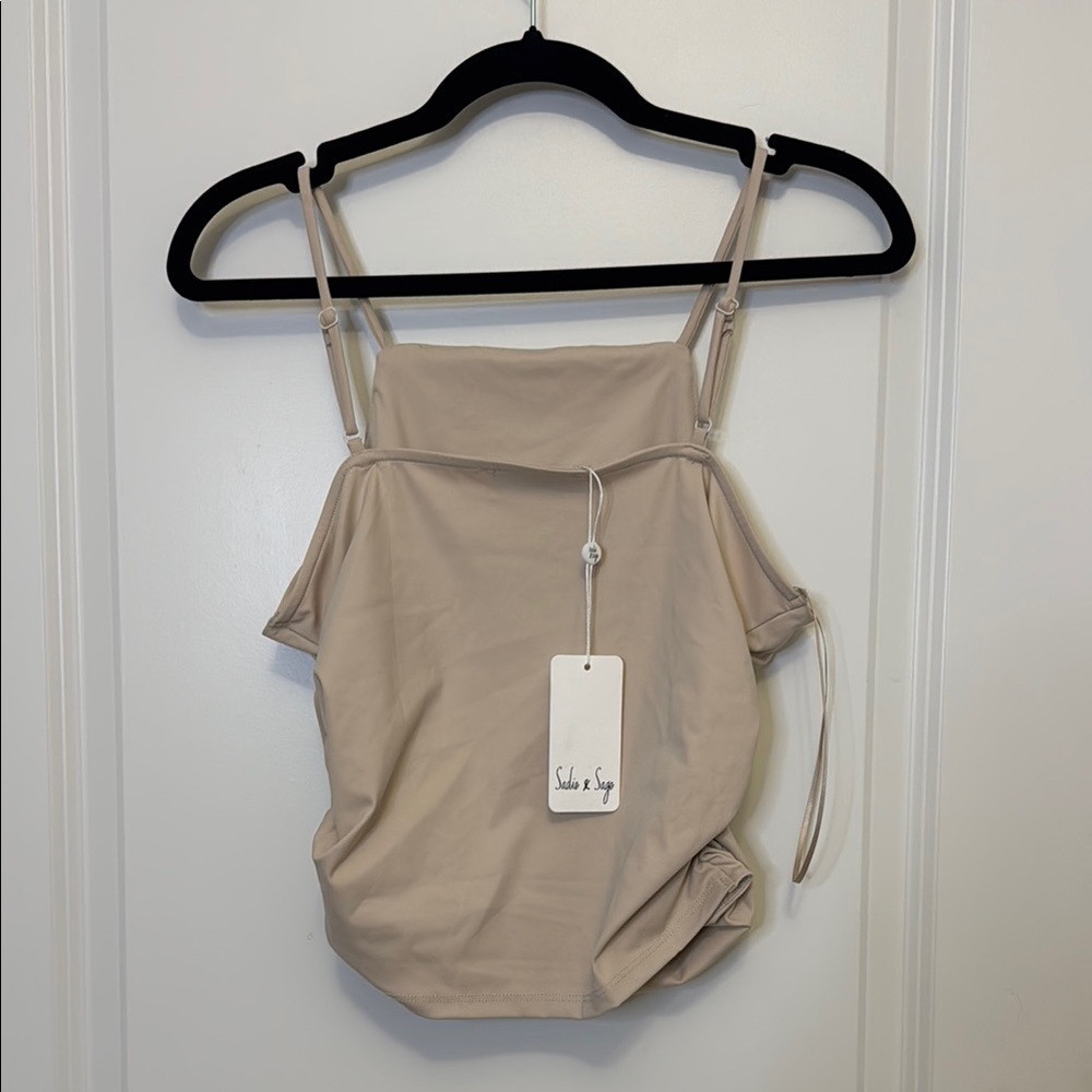 Sadie & Sage Cream Camisole Top - Picture 3 of 4